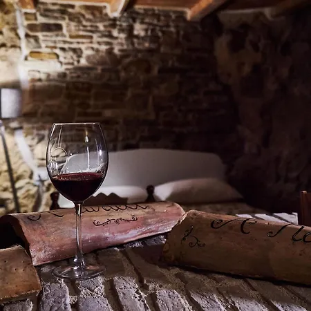 Il Cortiletto Del Borgo לינה וארוחת בוקר 3*