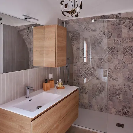 Il Cortiletto Del Borgo Pietra Montecorvino