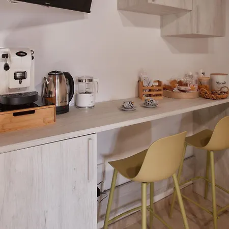 Il Cortiletto Del Borgo לינה וארוחת בוקר 3*