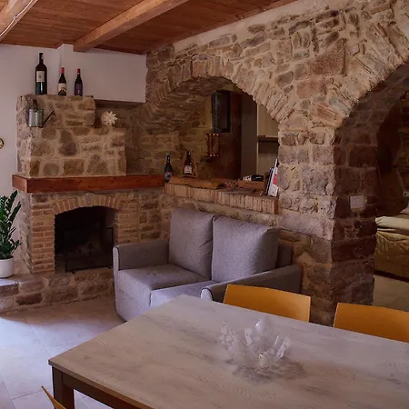 Il Cortiletto Del Borgo Bed & Breakfast Pietra Montecorvino